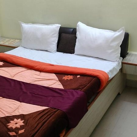 Hotel Shaurya Haridwār Екстериор снимка