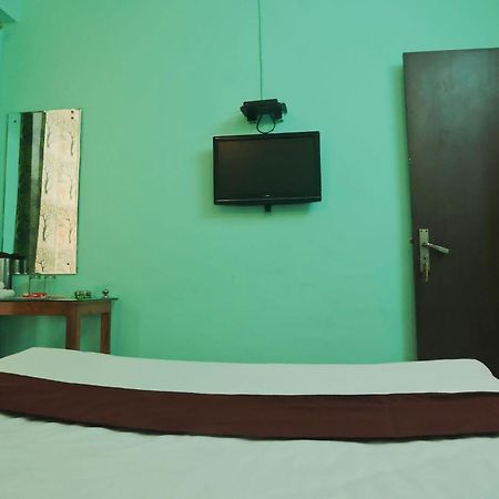 Hotel Shaurya Haridwār Екстериор снимка