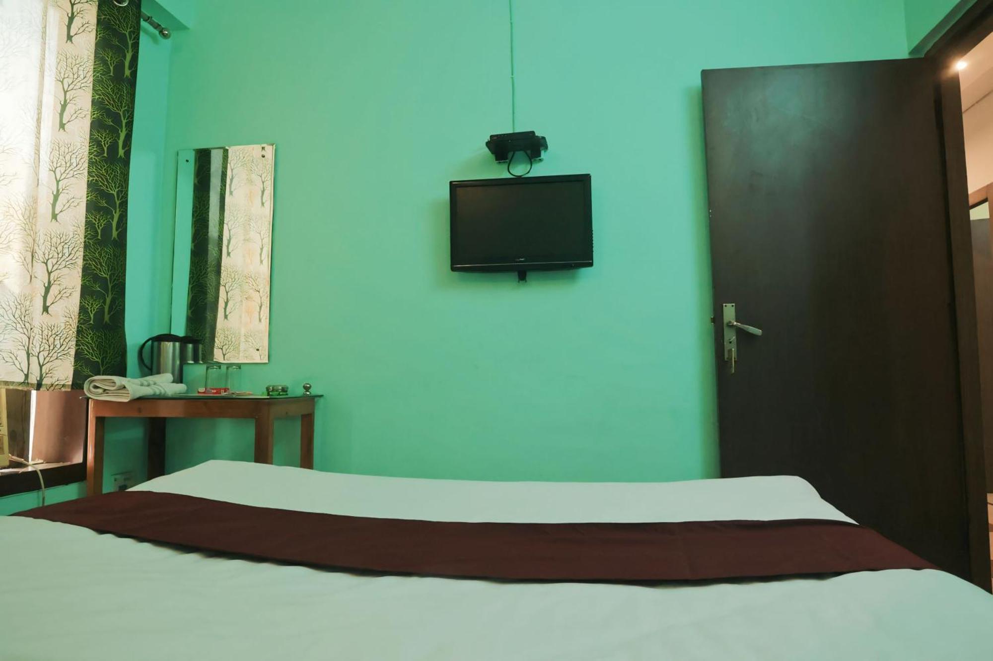 Hotel Shaurya Haridwār Екстериор снимка