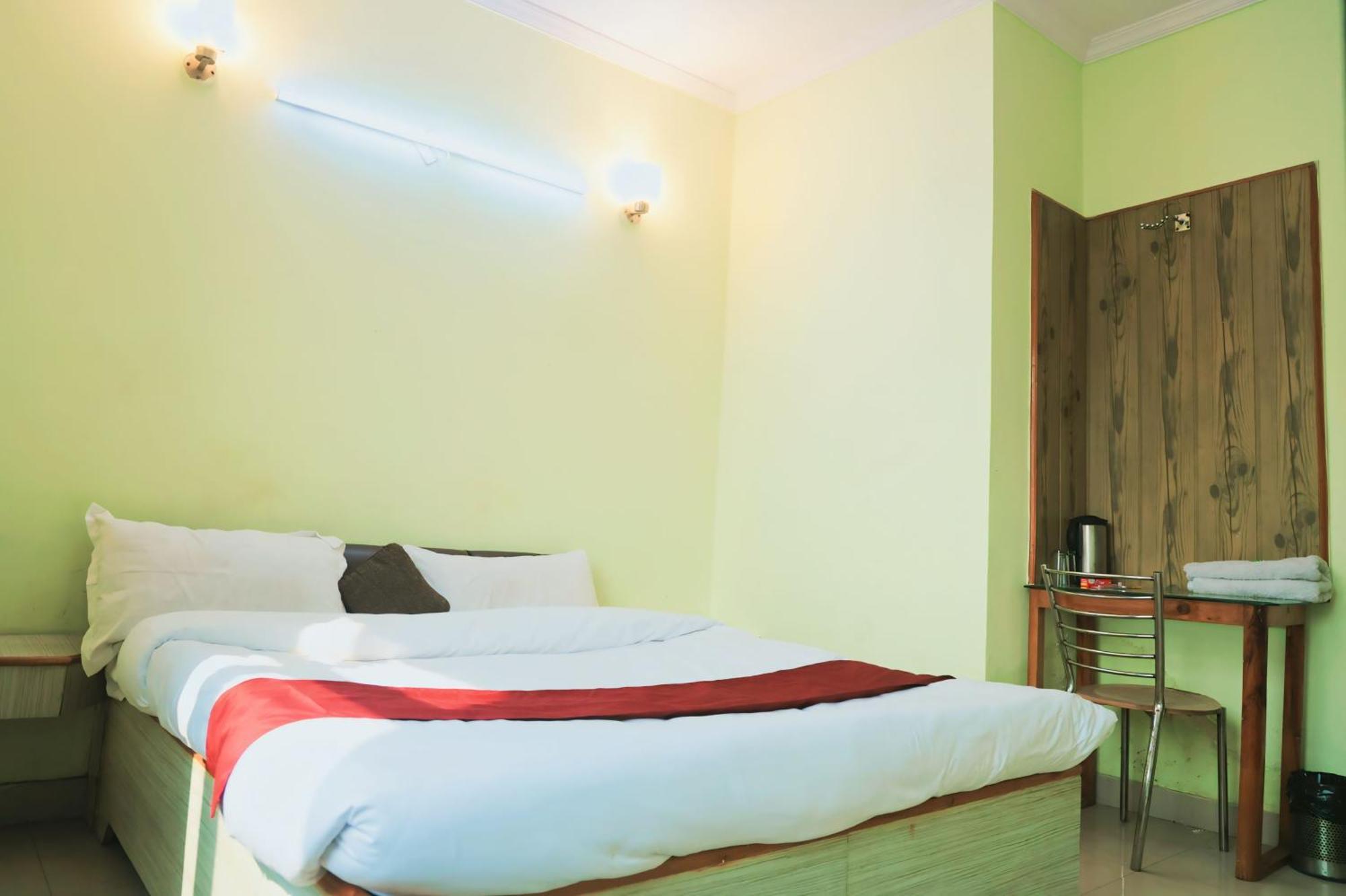 Hotel Shaurya Haridwār Екстериор снимка