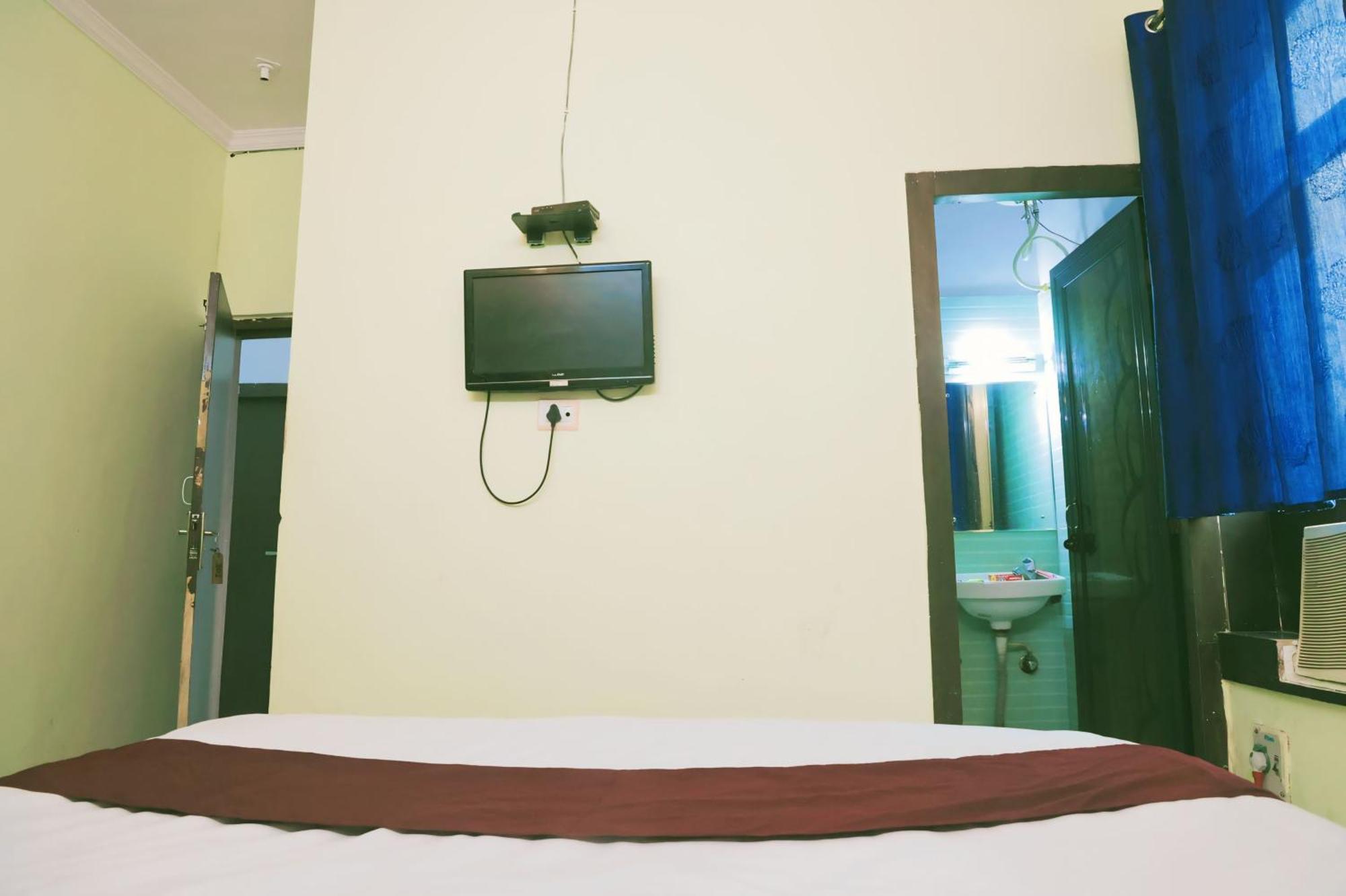 Hotel Shaurya Haridwār Екстериор снимка